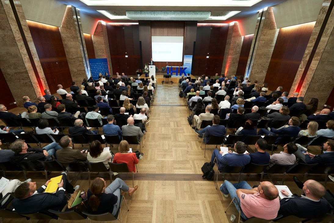 Plenum der Informationsveranstaltung zur KI-Verordnung am 03. September 2025 