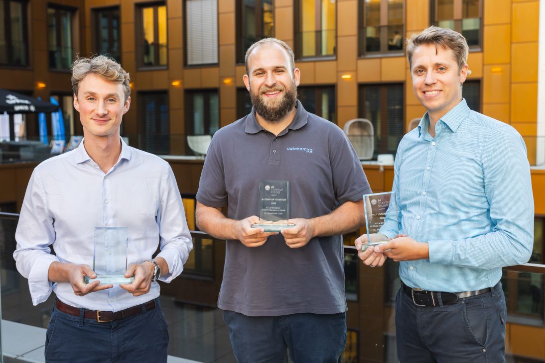 Die drei Start-ups Scavenger AI, autonomIQ und Veli wurden jeweils mit einem Award prämiert.