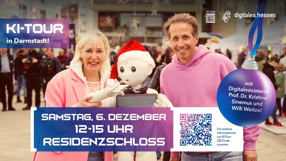 Digitalministerin Prof. Dr. Kristina Sinemus mit Willi Weitzel und dem humanoiden Roboter Pepper bei der KI-Bürgertour.